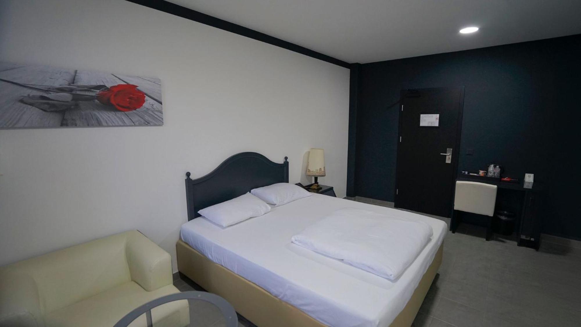Tibet Hotel Am Airport Duesseldorf-Ράτινγκεν Εξωτερικό φωτογραφία
