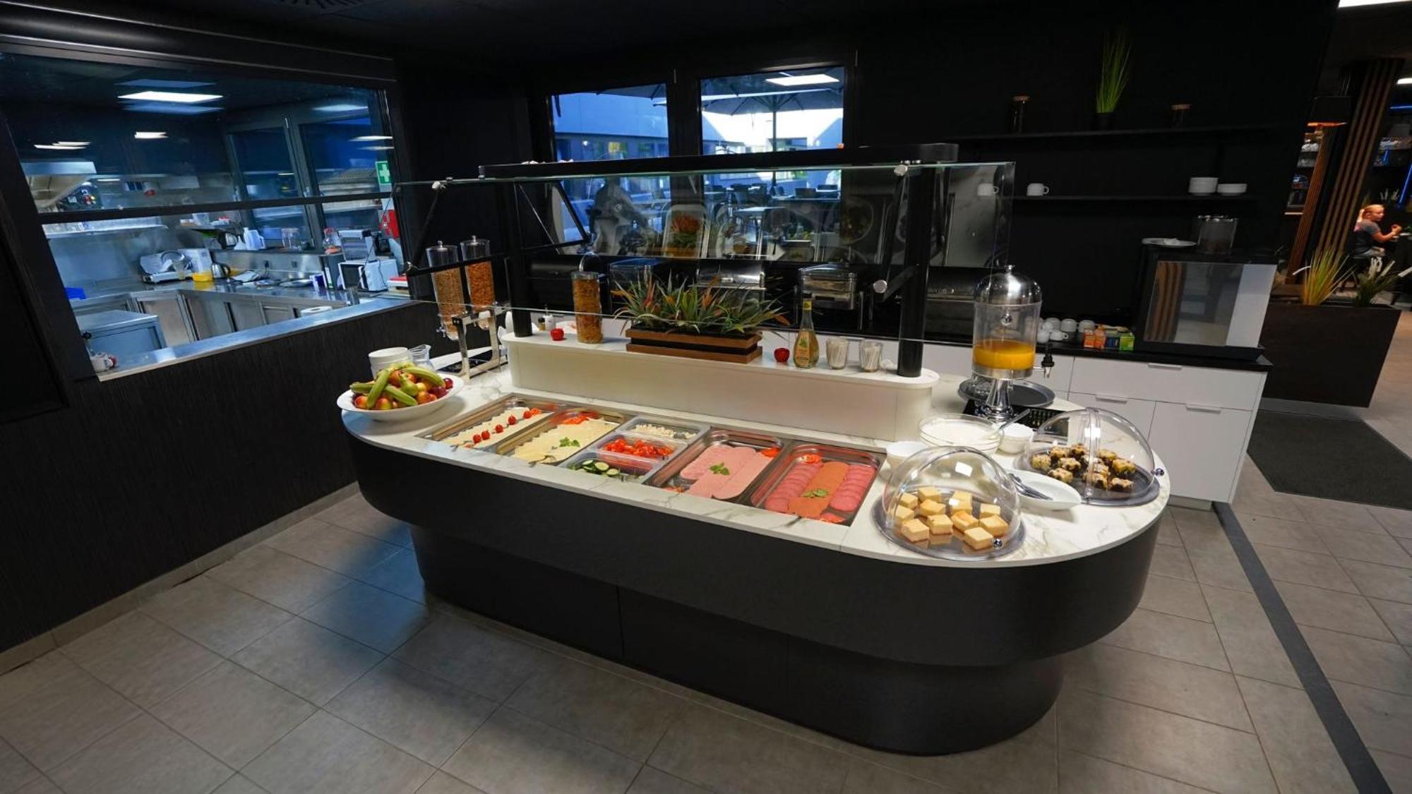 Tibet Hotel Am Airport Duesseldorf-Ράτινγκεν Εξωτερικό φωτογραφία