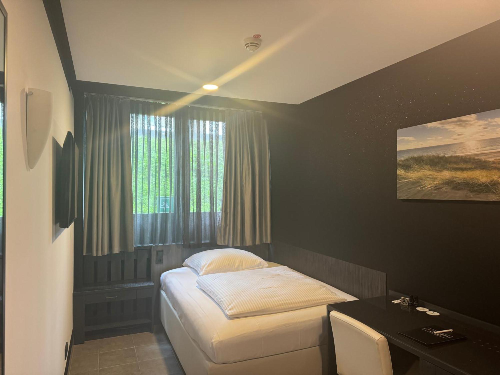 Tibet Hotel Am Airport Duesseldorf-Ράτινγκεν Εξωτερικό φωτογραφία